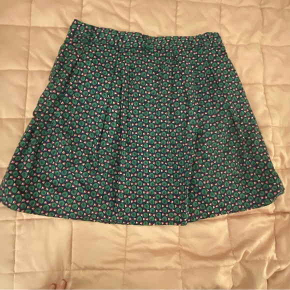 Gap Pattern Skirt Navy/Green/Pink (size 4) - Picture 2 of 5